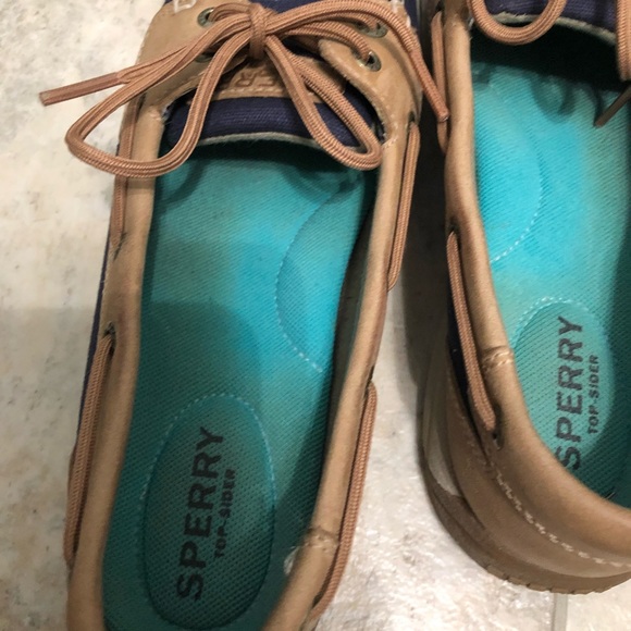 Sperry sliders - Picture 2 of 5